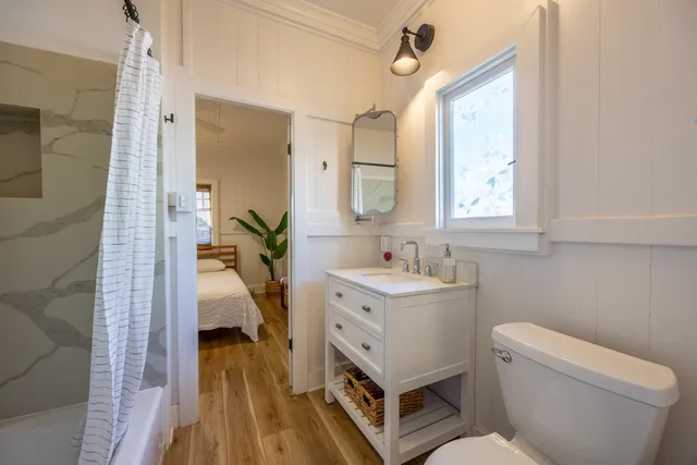 $950,000 | 2126 West Vineyard Street, Wailuku, HI 96793