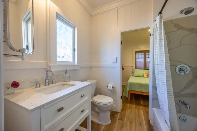 $950,000 | 2126 West Vineyard Street, Wailuku, HI 96793