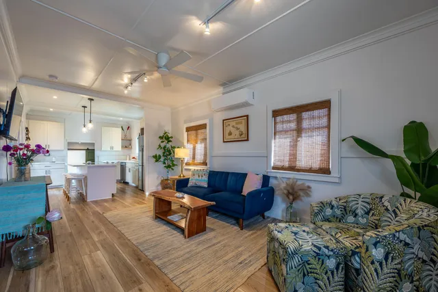 $950,000 | 2126 West Vineyard Street, Wailuku, HI 96793