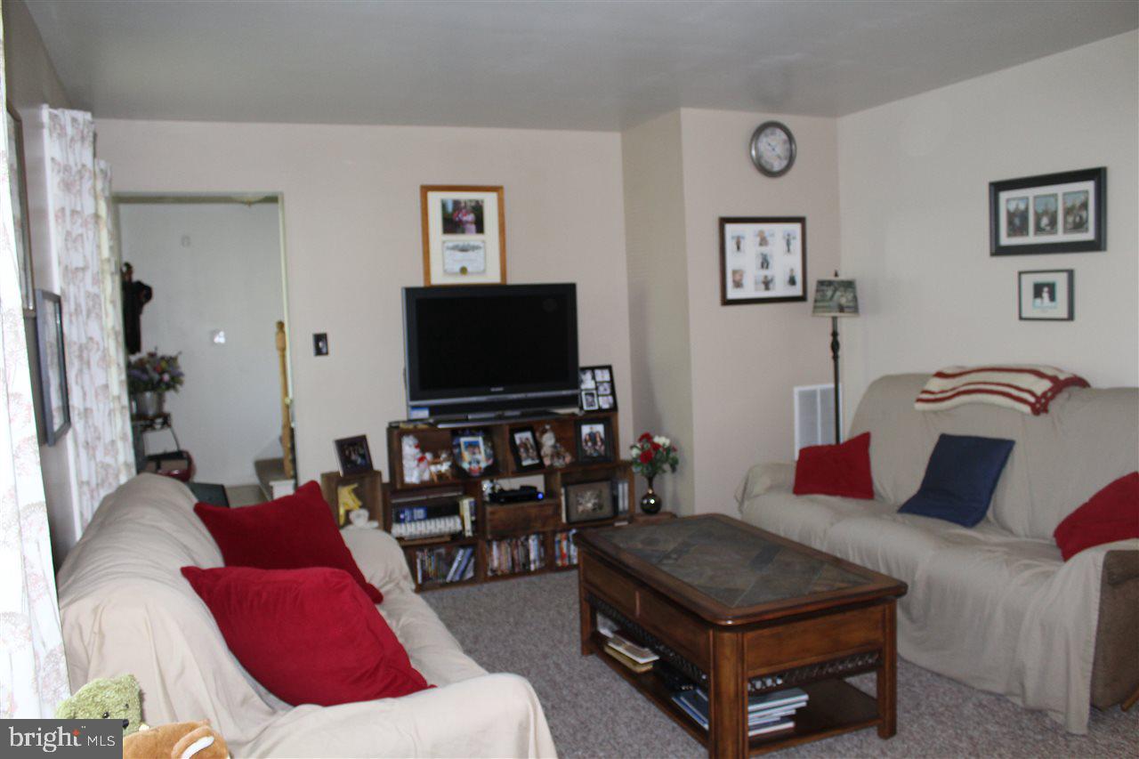 6060 West Side Avenue Spring Grove, PA 17362 - Photo 8 of 24 Gallery Image 8
