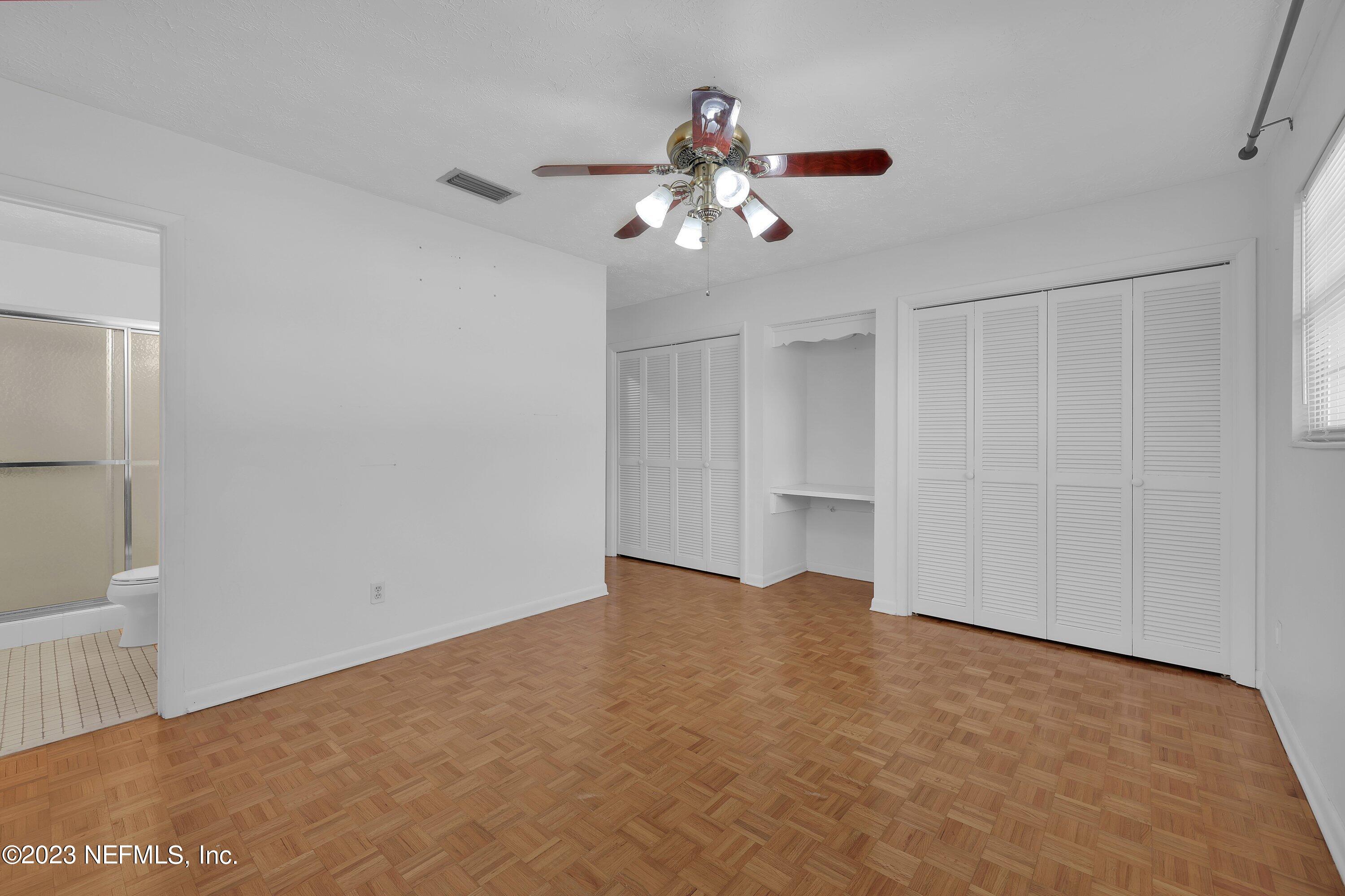 5233 Clarendon Road Jacksonville, FL 32205 - Photo 17 of 32 Double closets