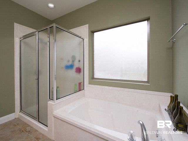 9380 Greenleaf Drive Daphne, AL 36527 - Photo 17 of 24 Double Vanity, separate shower and tub!