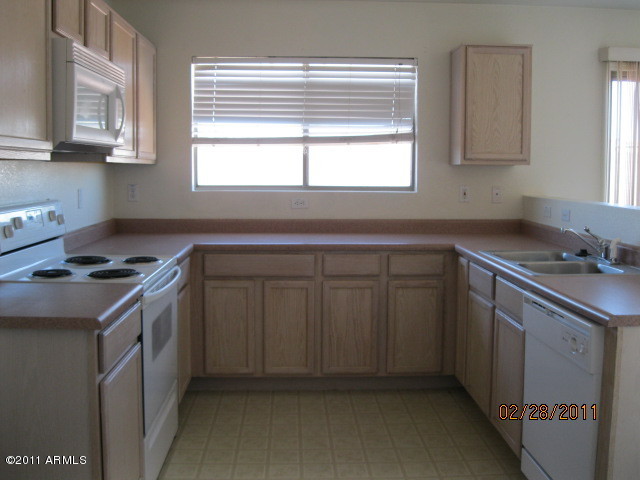 9734 West Payson Road Tolleson, AZ 85353 - Photo 2 of 9 Kitchen