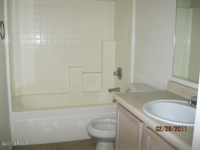 9734 West Payson Road Tolleson, AZ 85353 - Photo 3 of 9 Bath 2