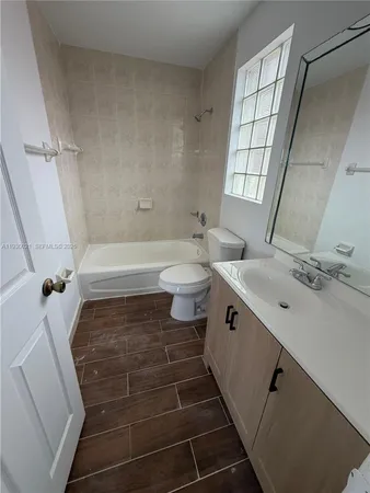 $2,950 | 25118 Southwest 124th Court, Unit 25118, Homestead, FL 33032