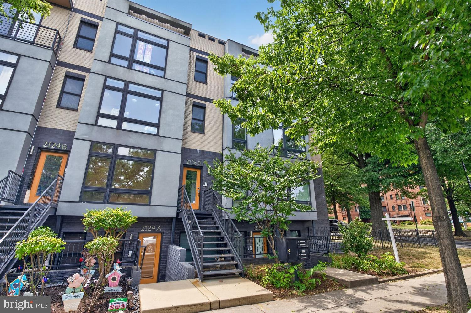 2126 3rd Street Northeast, Unit B Washington, DC 20002 - Photo 29 of 32