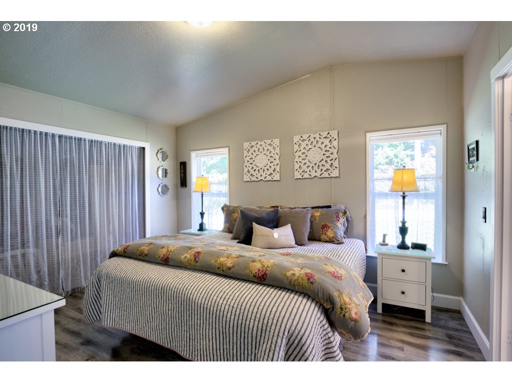 34876 Southeast Randall Road Estacada, OR 97023 - Photo 13 of 20 Gallery Image 13