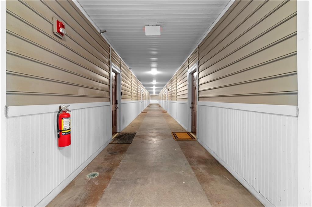 2700 Pine Tree Road Northeast, Unit 2104 Atlanta, GA 30324 - Photo 31 of 44 Gallery Image 31