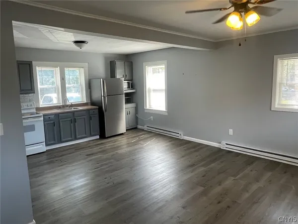 $1,100 | 44 Bridge Street, Schroeppel, NY 13135