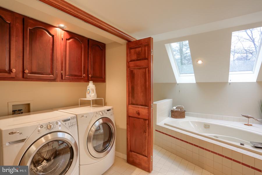 541 Hilltop Road Hummelstown, PA 17036 - Photo 57 of 76 Laundry Area