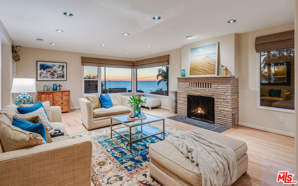 220 Rees Street Playa del Rey, CA 90293 - Photo 2 of 41