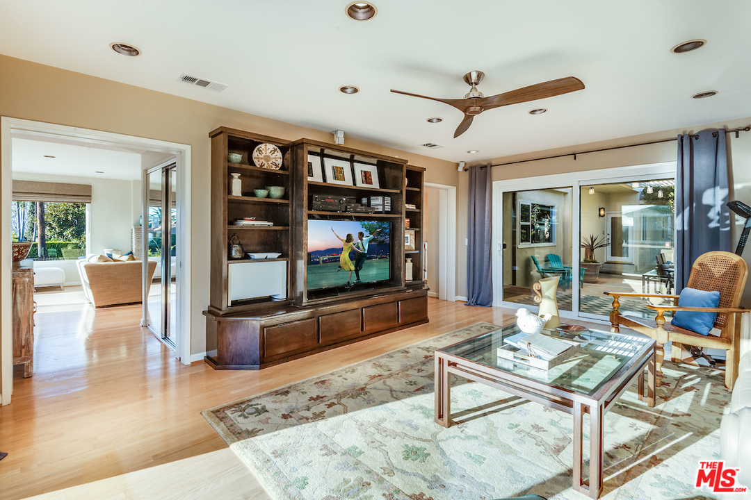 220 Rees Street Playa del Rey, CA 90293 - Photo 11 of 41