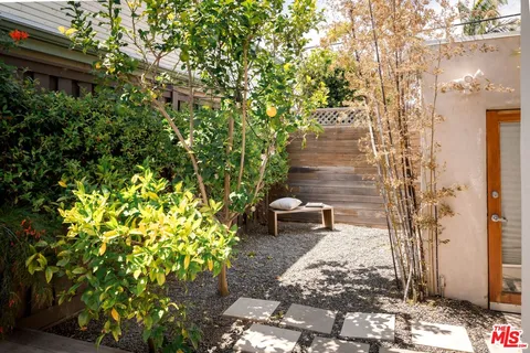 $2,465,000 | 859 Nowita Place, Venice, CA 90291