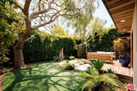 $2,465,000 | 859 Nowita Place, Venice, CA 90291