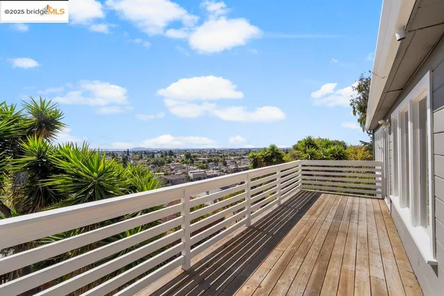 $879,000 | 9949 Lawlor Street, Oakland, CA 94605