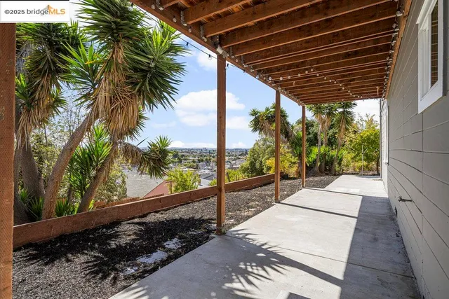 $879,000 | 9949 Lawlor Street, Oakland, CA 94605