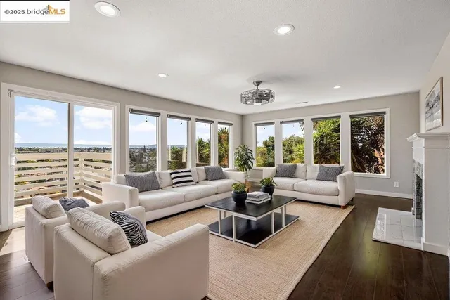 $879,000 | 9949 Lawlor Street, Oakland, CA 94605