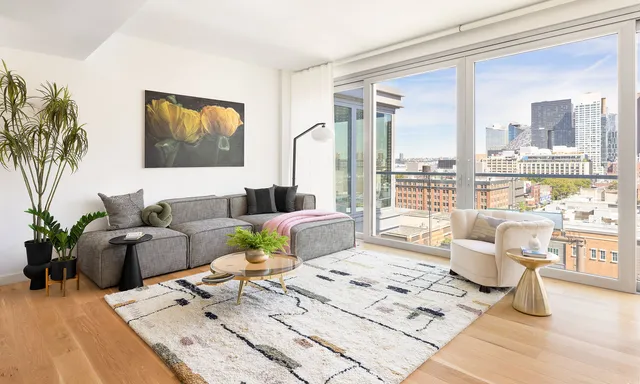 $1,888,000 | 547 West 47th Street, Unit 1114 | Hell's Kitchen
