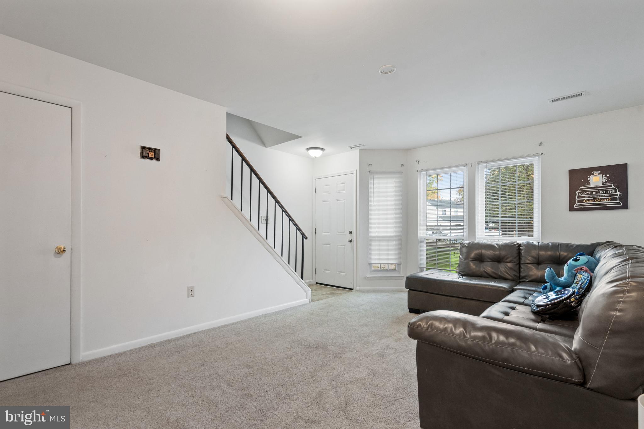 3676 Masthead Trail Triangle, VA 22172 - Photo 8 of 24 Gallery Image 8
