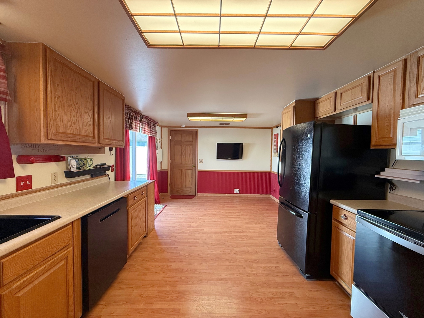 2406 11th Street Silvis, IL 61282 - Photo 17 of 37