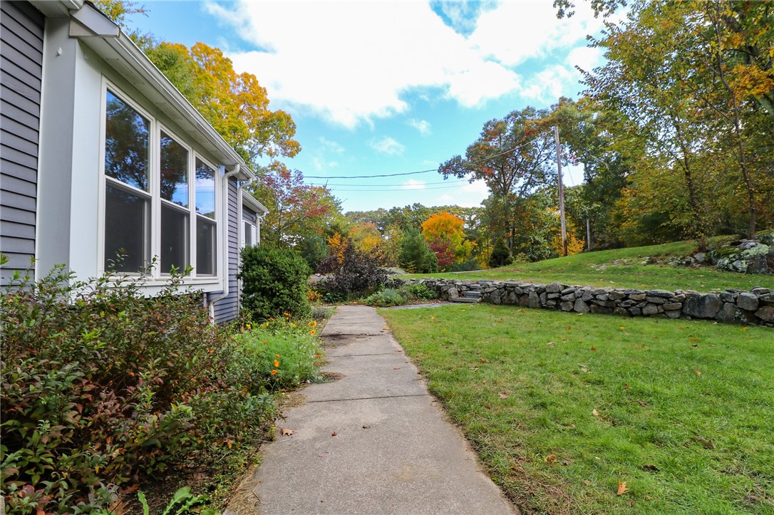 214 Pound Road Cumberland, RI 02864 - Photo 3 of 43