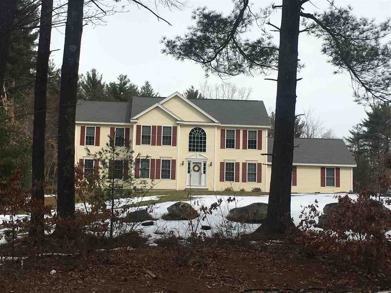 152 Pinecrest Road Litchfield, NH 03052 - Photo 2 of 38
