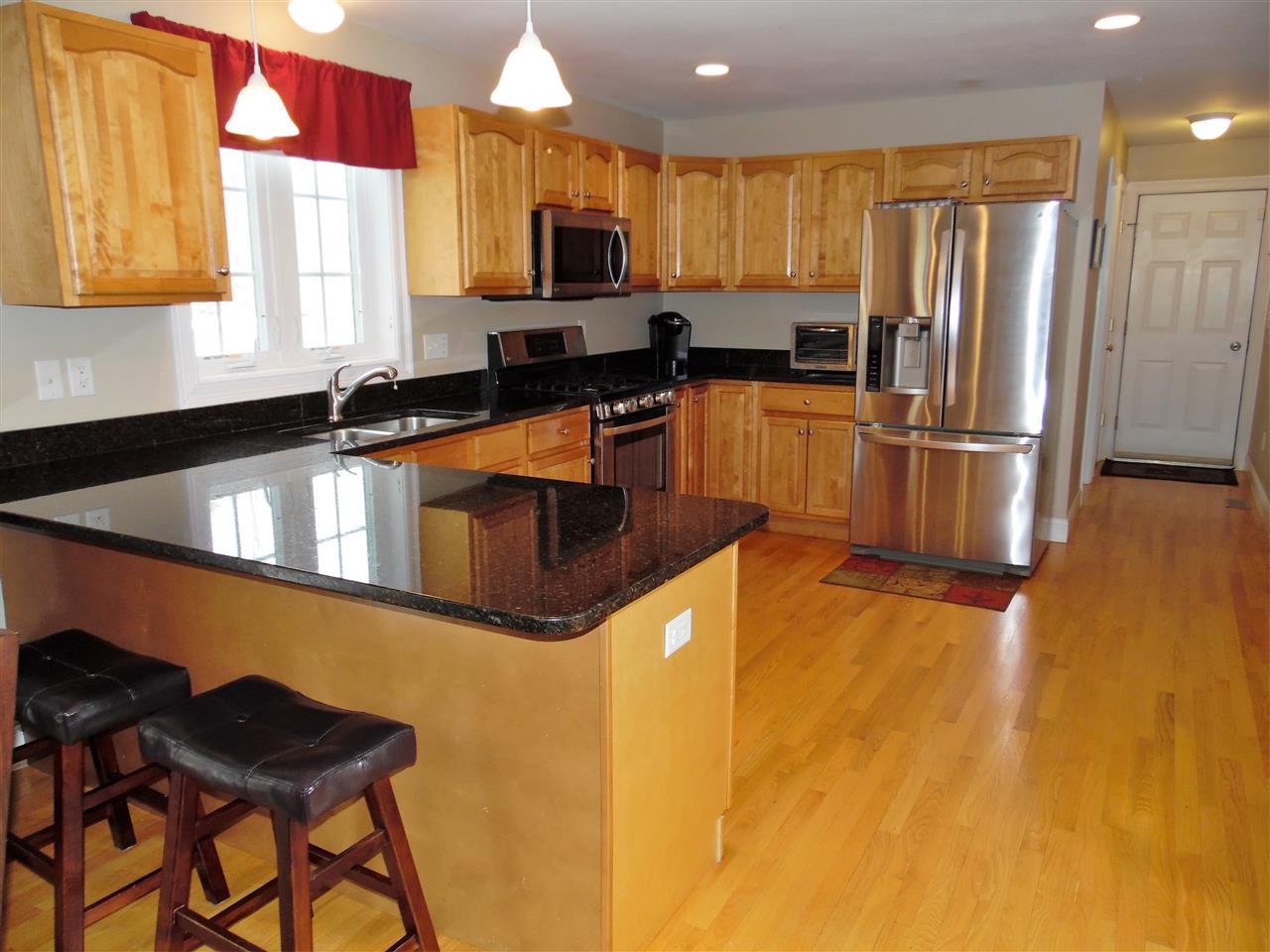 152 Pinecrest Road Litchfield, NH 03052 - Photo 16 of 38