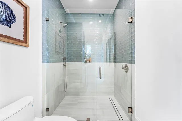 $2,950,000 | 160 Southeast 1st Avenue, Delray Beach, FL 33444