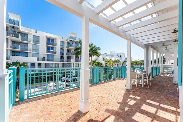 $2,950,000 | 160 Southeast 1st Avenue, Delray Beach, FL 33444