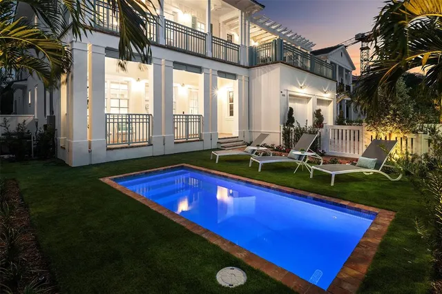 $2,950,000 | 160 Southeast 1st Avenue, Delray Beach, FL 33444