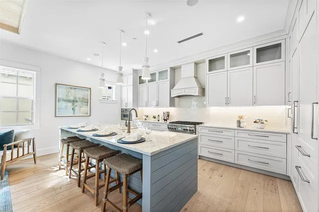 $2,950,000 | 160 Southeast 1st Avenue, Delray Beach, FL 33444