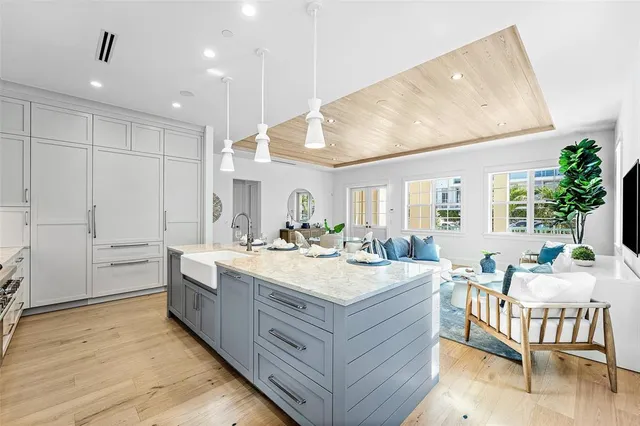 $2,950,000 | 160 Southeast 1st Avenue, Delray Beach, FL 33444