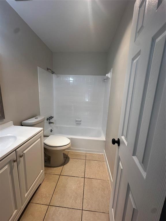 941 Crystal Lake Drive, Unit 201 Deerfield Beach, FL 33064 - Photo 21 of 27