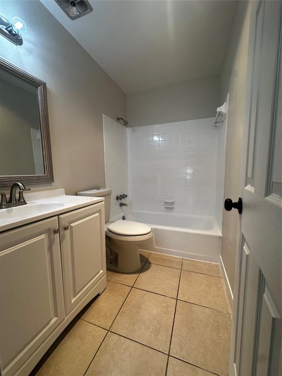 941 Crystal Lake Drive, Unit 201 Deerfield Beach, FL 33064 - Photo 23 of 27