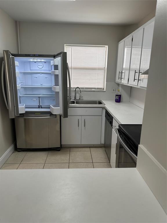 941 Crystal Lake Drive, Unit 201 Deerfield Beach, FL 33064 - Photo 4 of 27