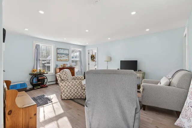 $275,000 | 86 Turner Street, Buckfield, ME 04220