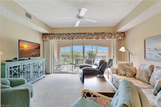 $255,000 | 992 Woodshire Lane, Unit D303, Naples, FL 34105