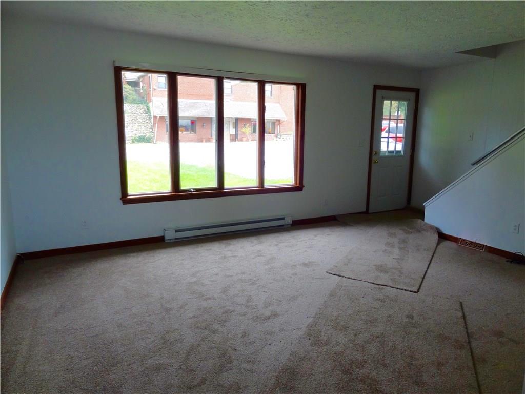706 Virginia Avenue Rochester, PA 15074 - Photo 3 of 12