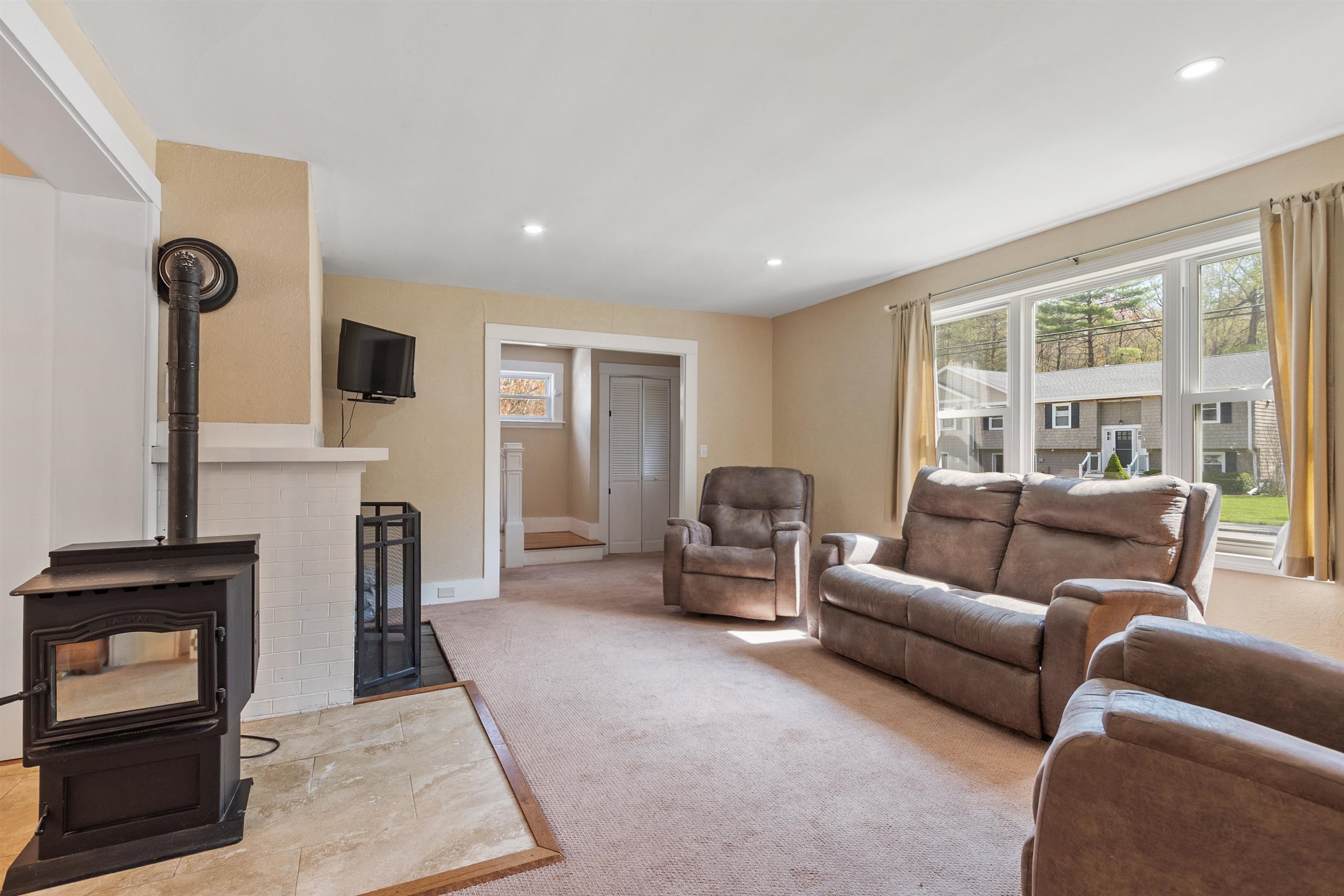 71 Linden Street Exeter, NH 03833 - Photo 13 of 32