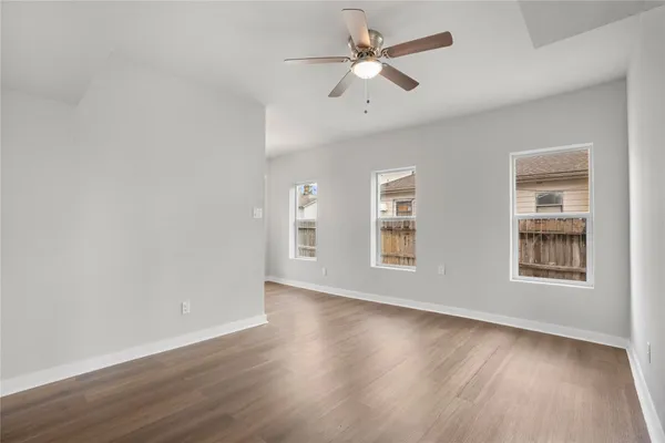$1,195 | 1115 Hogan Street, Unit 1, Houston, TX 77009