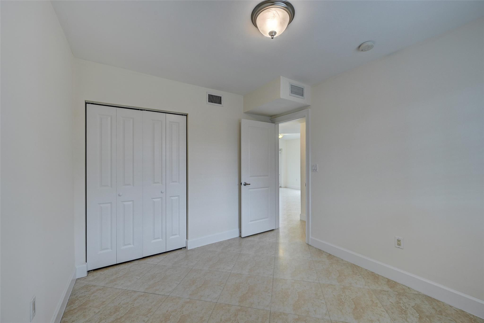 410 Southwest 15th Street, Unit 201 Pompano Beach, FL 33060 - Photo 5 of 7 Photo 5