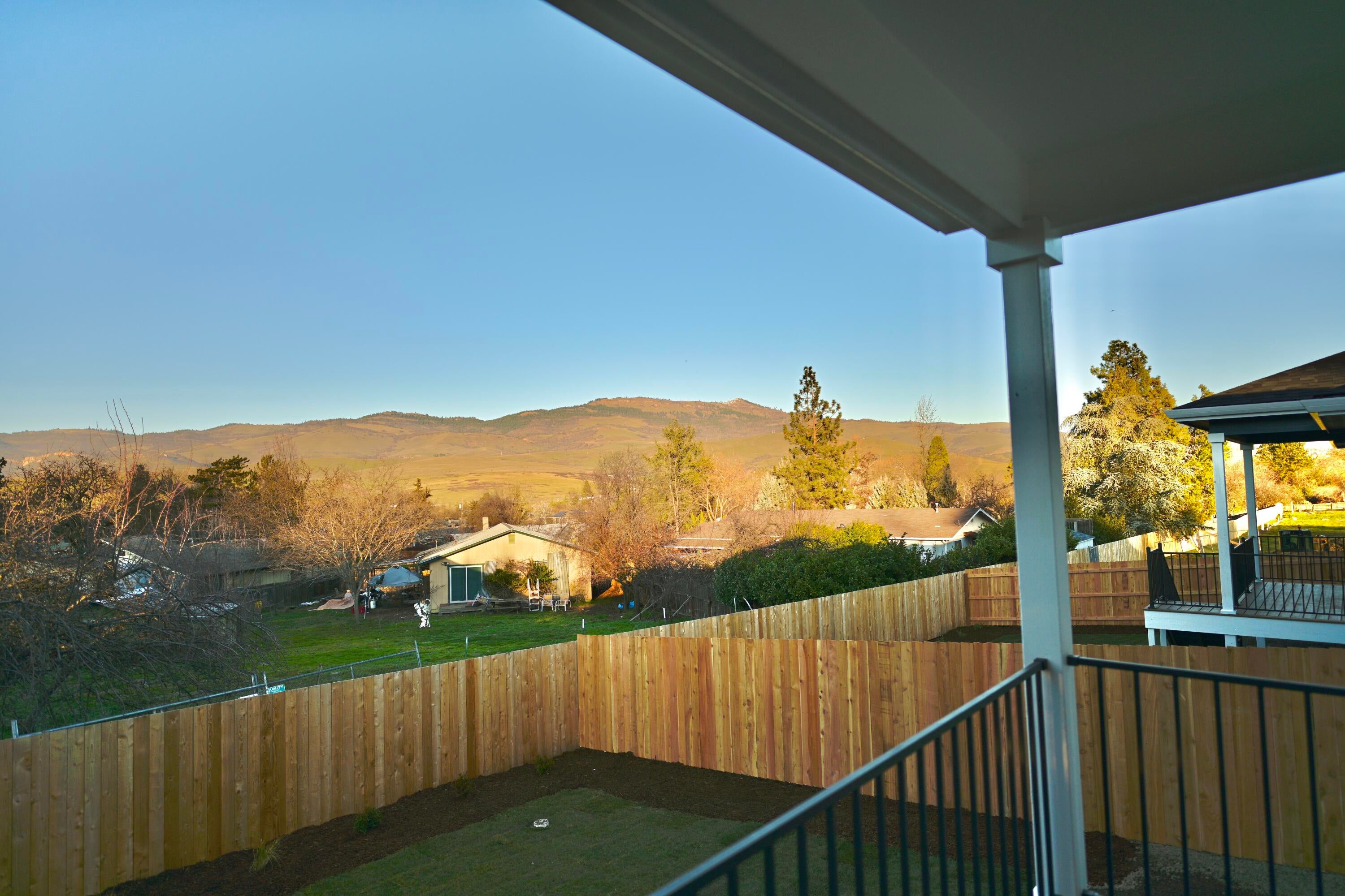 387 Randy Street Ashland, OR 97520 - Photo 40 of 52 DF75AA54-51A0-4072-9742-EDE630067A3E_1_2