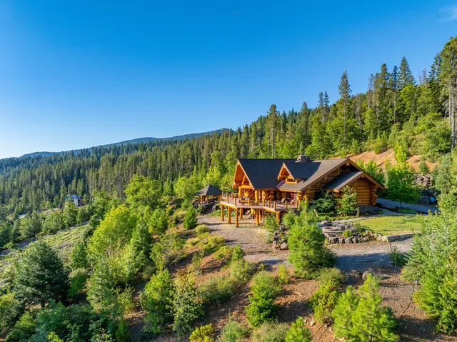 a view of an outdoor space with a lake view