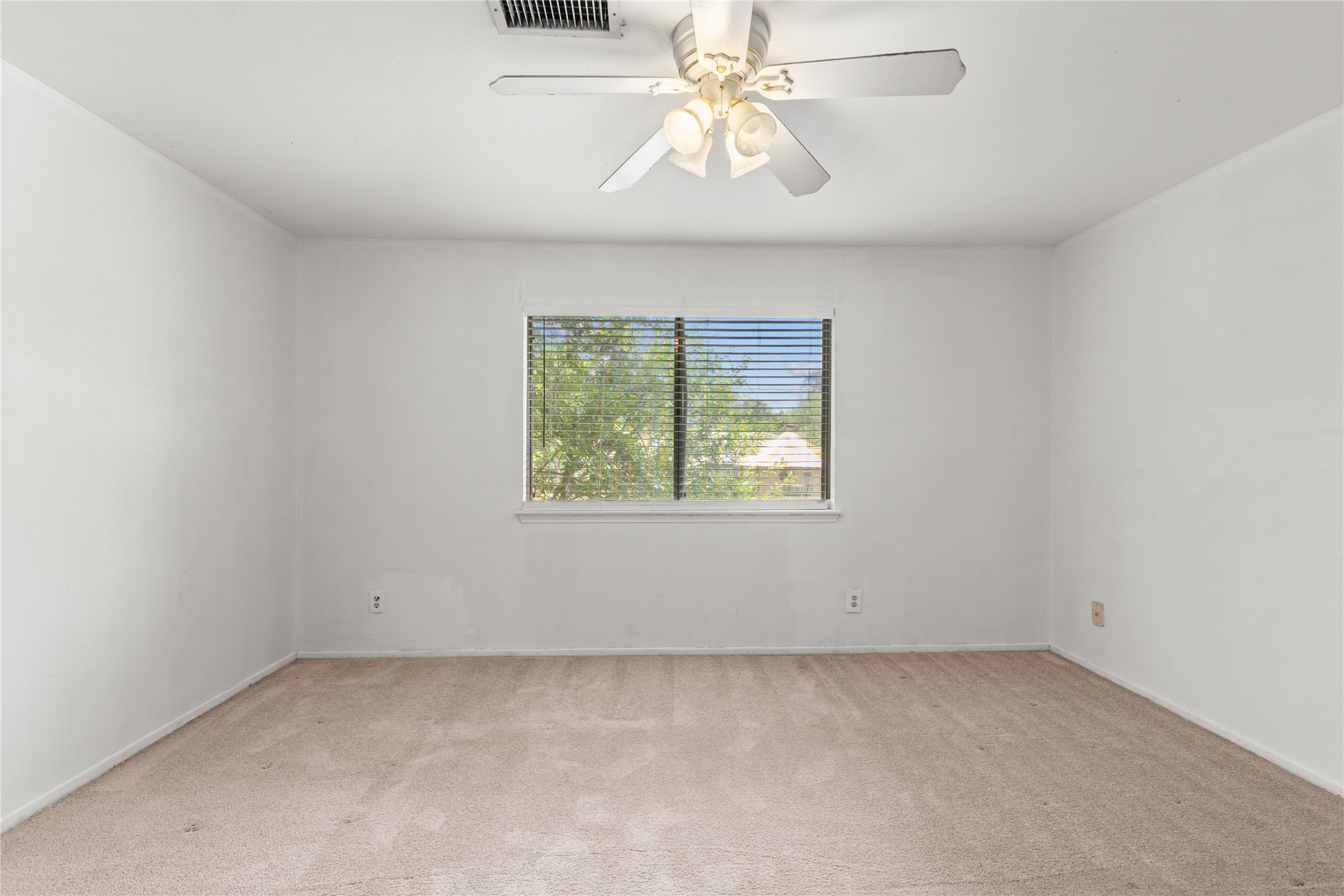 8238 Fondren Road, Unit 8238 Houston, TX 77074 - Photo 18 of 28 Second Bedroom