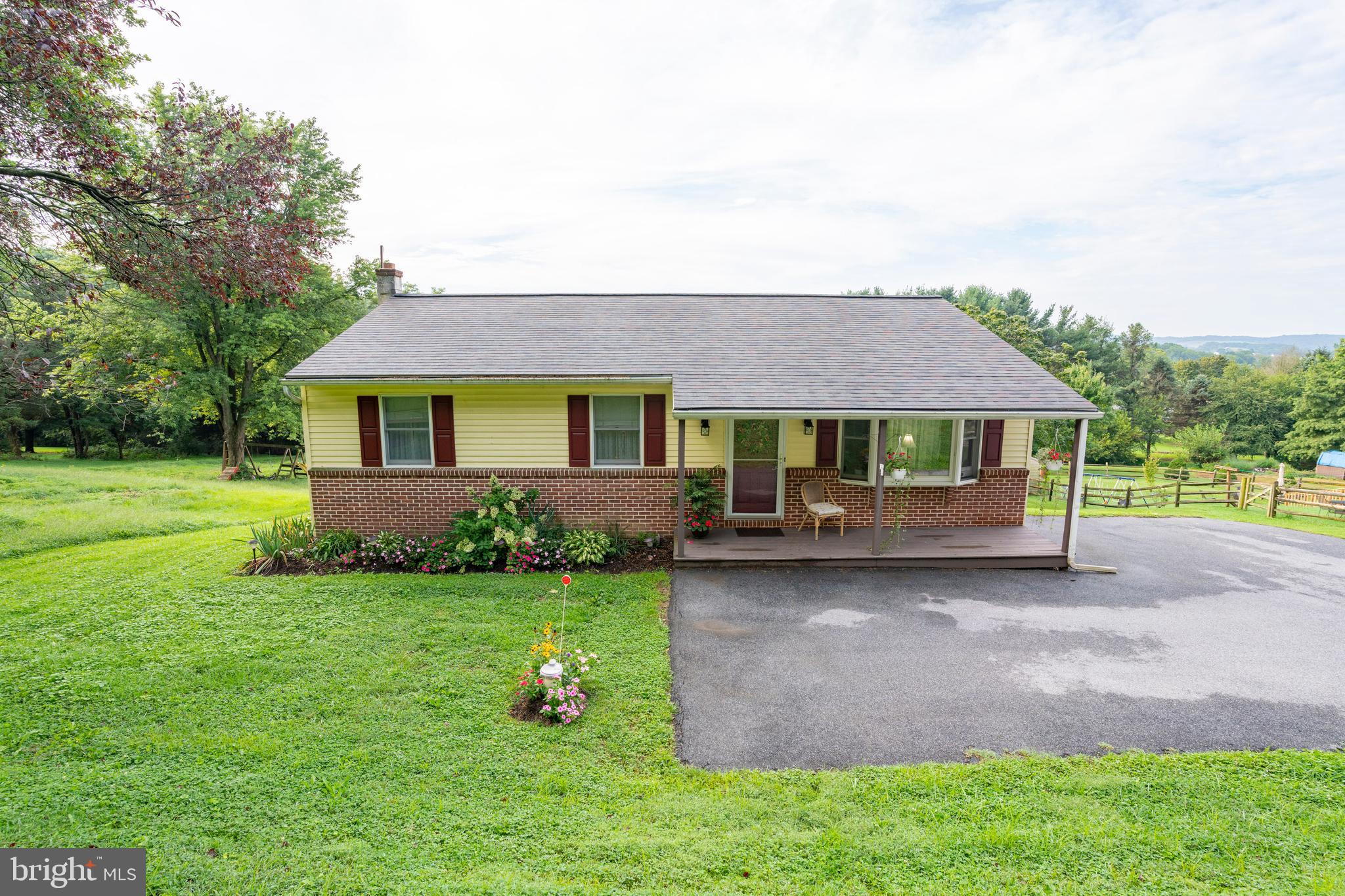 239 Stony Hill Road Quarryville, PA 17566 - Photo 1 of 25 Gallery Image 1