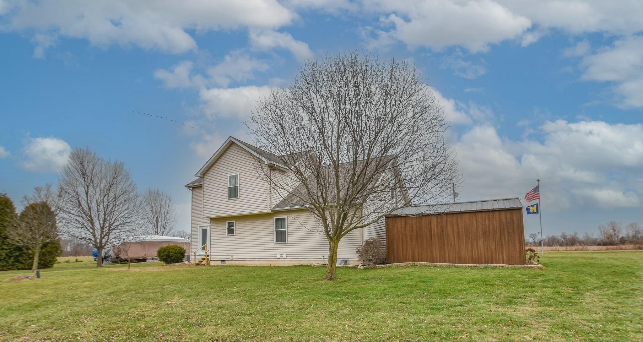 981 Generic Drive Quincy, MI 49082 - Photo 36 of 38 tempImageSXz7ty