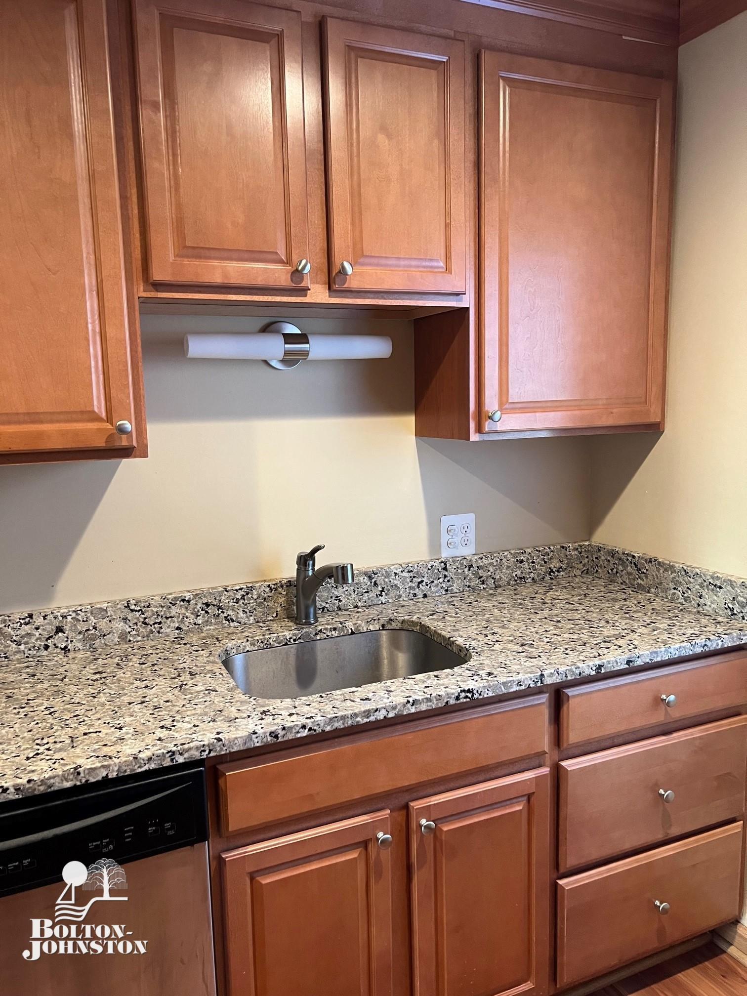 360 Rivard Boulevard Grosse Pointe, MI 48230 - Photo 9 of 16