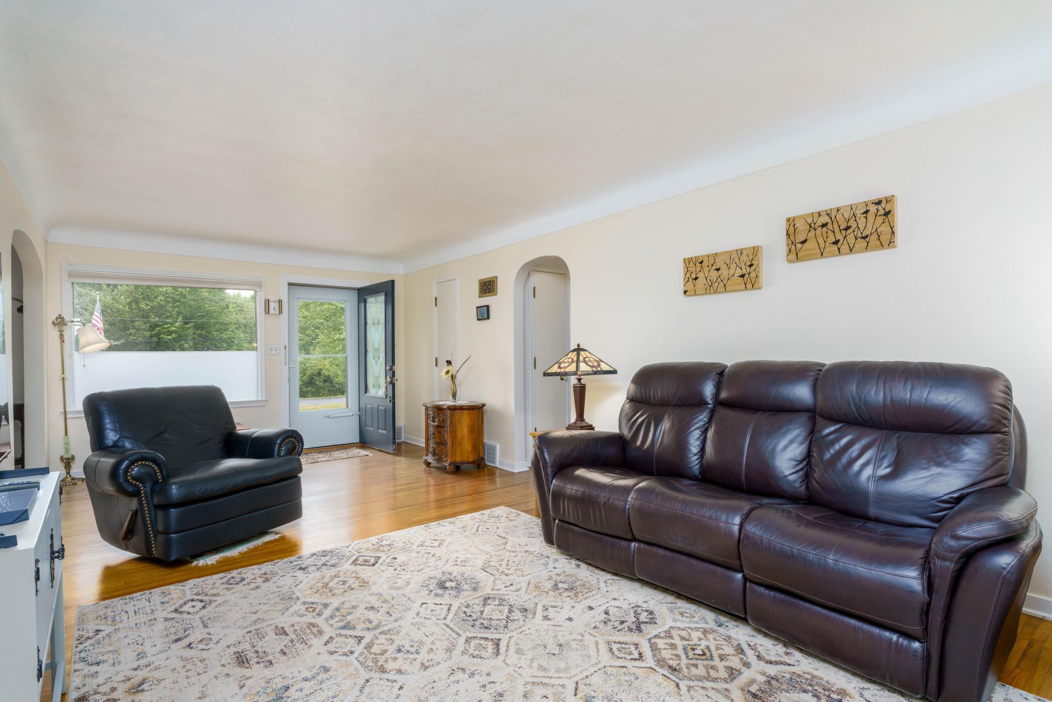1274 Amble Road St. Paul, MN 55126 - Photo 3 of 32 Gallery Image 3
