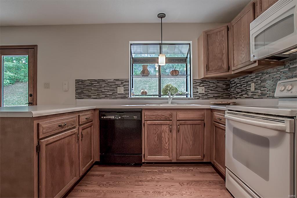 3033 Olde Post Road St. Louis, MO 63129 - Photo 11 of 37 Gallery Image 11