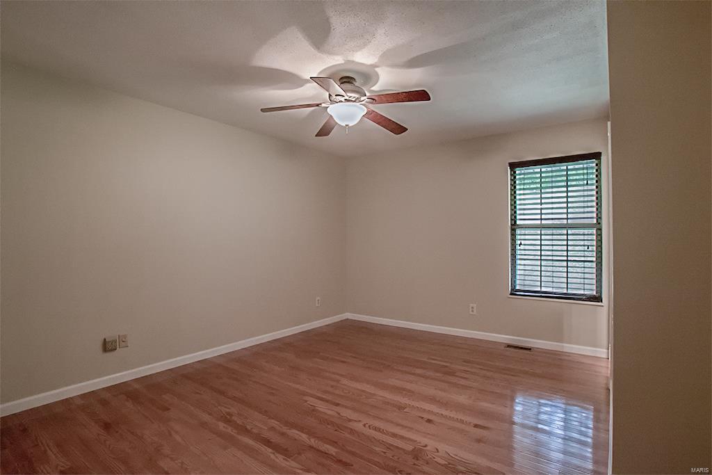 3033 Olde Post Road St. Louis, MO 63129 - Photo 19 of 37 Gallery Image 19